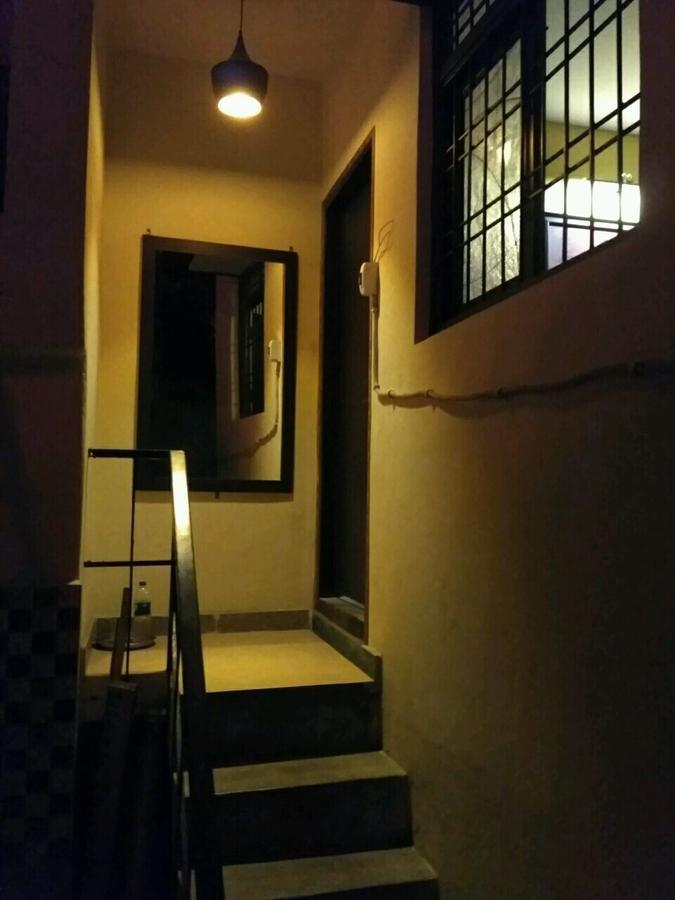 Metro House New Delhi Exterior photo